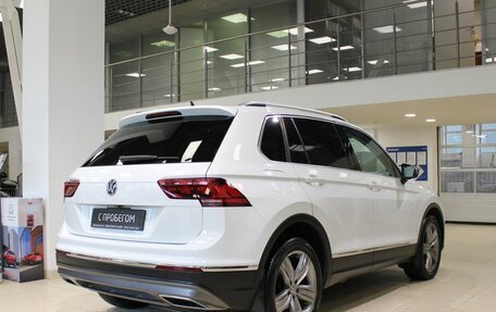 Volkswagen Tiguan II, 2018 год, 2 490 000 рублей, 5 фотография