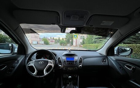Hyundai ix35 I рестайлинг, 2011 год, 1 000 000 рублей, 9 фотография