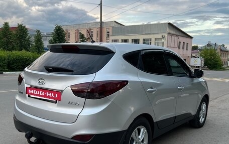 Hyundai ix35 I рестайлинг, 2011 год, 1 000 000 рублей, 6 фотография