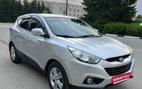 Hyundai ix35 I рестайлинг, 2011 год, 1 000 000 рублей, 3 фотография