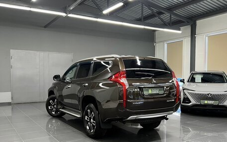 Mitsubishi Pajero Sport III рестайлинг, 2018 год, 2 995 000 рублей, 6 фотография