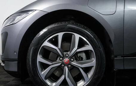 Jaguar I-Pace I, 2019 год, 4 000 000 рублей, 28 фотография
