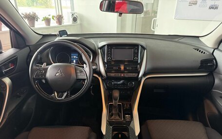 Mitsubishi Eclipse Cross, 2021 год, 2 300 000 рублей, 9 фотография
