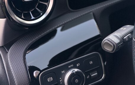 Mercedes-Benz A-Класс, 2020 год, 2 750 000 рублей, 11 фотография
