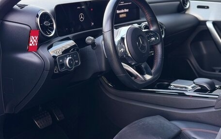 Mercedes-Benz A-Класс, 2020 год, 2 750 000 рублей, 7 фотография