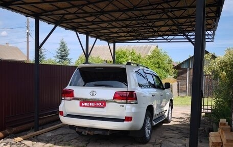 Toyota Land Cruiser 200, 2016 год, 7 300 000 рублей, 7 фотография