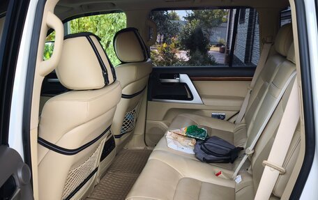 Toyota Land Cruiser 200, 2016 год, 7 300 000 рублей, 12 фотография