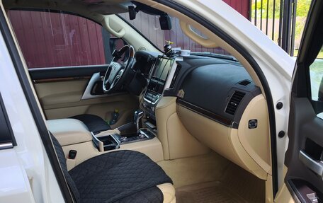 Toyota Land Cruiser 200, 2016 год, 7 300 000 рублей, 14 фотография