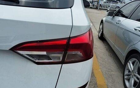 Skoda Kamiq I, 2022 год, 2 300 000 рублей, 9 фотография