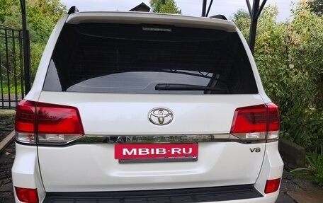 Toyota Land Cruiser 200, 2016 год, 7 300 000 рублей, 27 фотография