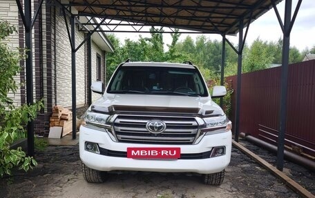 Toyota Land Cruiser 200, 2016 год, 7 300 000 рублей, 26 фотография