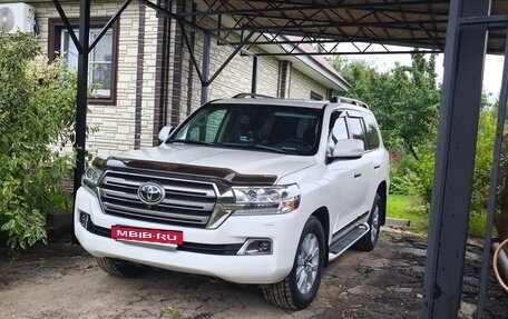 Toyota Land Cruiser 200, 2016 год, 7 300 000 рублей, 24 фотография