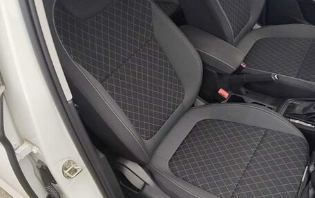Skoda Kamiq I, 2022 год, 2 300 000 рублей, 16 фотография