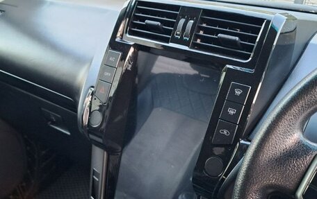 Toyota Land Cruiser Prado 150 рестайлинг 2, 2012 год, 3 690 000 рублей, 11 фотография