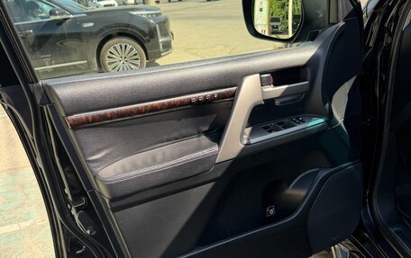 Toyota Land Cruiser 200, 2011 год, 2 900 000 рублей, 8 фотография