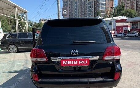 Toyota Land Cruiser 200, 2011 год, 2 900 000 рублей, 7 фотография