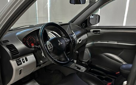 Mitsubishi Pajero Sport II рестайлинг, 2010 год, 947 000 рублей, 10 фотография