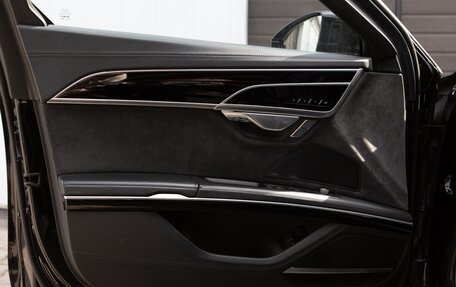 Audi A8, 2020 год, 24 500 000 рублей, 10 фотография