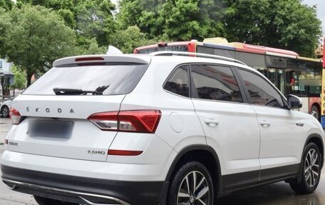 Skoda Kamiq I, 2023 год, 2 400 000 рублей, 4 фотография