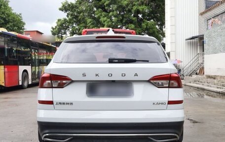 Skoda Kamiq I, 2023 год, 2 400 000 рублей, 5 фотография