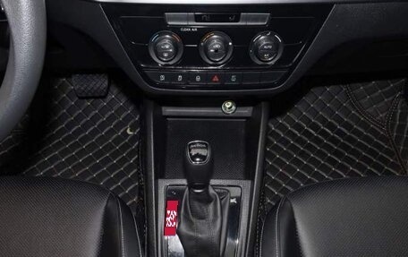 Skoda Kamiq I, 2023 год, 2 400 000 рублей, 9 фотография