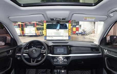 Skoda Kamiq I, 2023 год, 2 400 000 рублей, 16 фотография