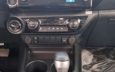 Toyota Hilux VIII, 2026 год, 4 423 999 рублей, 9 фотография