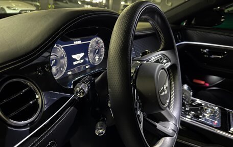 Bentley Flying Spur, 2023 год, 30 000 000 рублей, 5 фотография