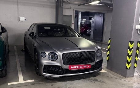 Bentley Flying Spur, 2023 год, 30 000 000 рублей, 2 фотография