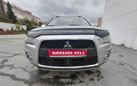 Mitsubishi Outlander III рестайлинг 3, 2012 год, 1 077 000 рублей, 1 фотография