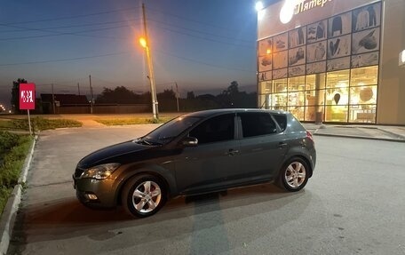 KIA cee'd I рестайлинг, 2010 год, 640 000 рублей, 18 фотография