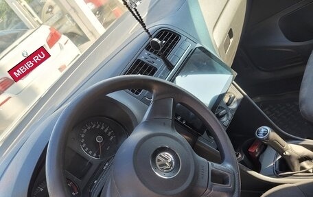 Volkswagen Polo VI (EU Market), 2010 год, 400 000 рублей, 1 фотография