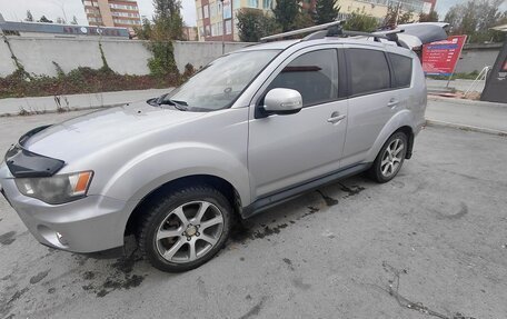 Mitsubishi Outlander III рестайлинг 3, 2012 год, 1 077 000 рублей, 2 фотография