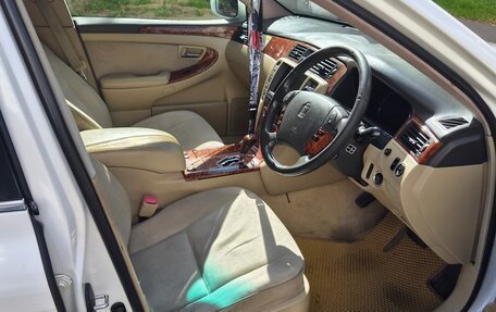 Toyota Crown, 2005 год, 1 290 000 рублей, 9 фотография