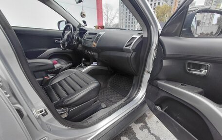 Mitsubishi Outlander III рестайлинг 3, 2012 год, 1 077 000 рублей, 11 фотография