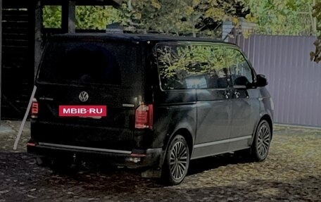 Volkswagen Multivan T6 рестайлинг, 2018 год, 4 600 000 рублей, 11 фотография
