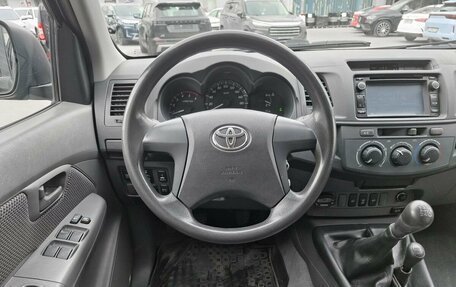 Toyota Hilux VII, 2012 год, 1 999 000 рублей, 15 фотография