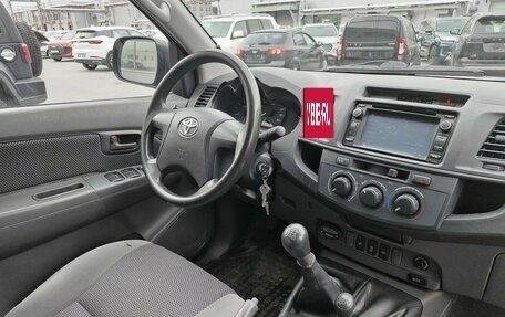 Toyota Hilux VII, 2012 год, 1 999 000 рублей, 14 фотография