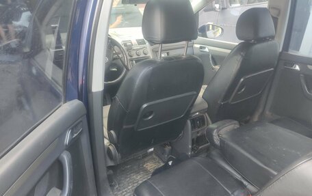 Volkswagen Touran III, 2009 год, 320 000 рублей, 5 фотография