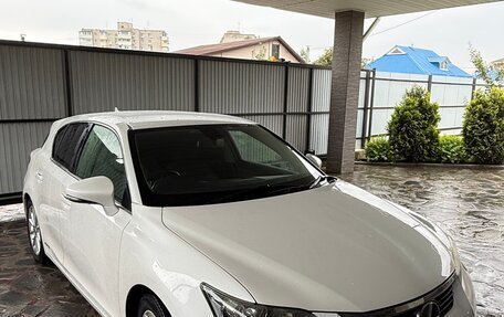 Lexus CT I рестайлинг, 2011 год, 1 150 000 рублей, 2 фотография