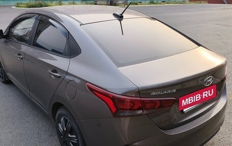 Hyundai Solaris II рестайлинг, 2021 год, 1 700 000 рублей, 4 фотография