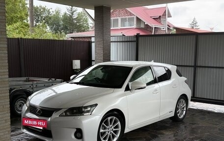 Lexus CT I рестайлинг, 2011 год, 1 150 000 рублей, 3 фотография