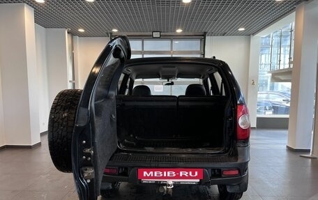 Chevrolet Niva I рестайлинг, 2011 год, 365 000 рублей, 32 фотография