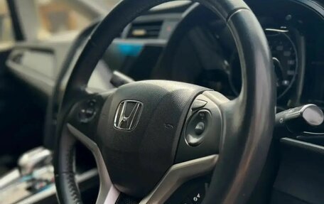 Honda Shuttle II, 2019 год, 1 400 000 рублей, 17 фотография