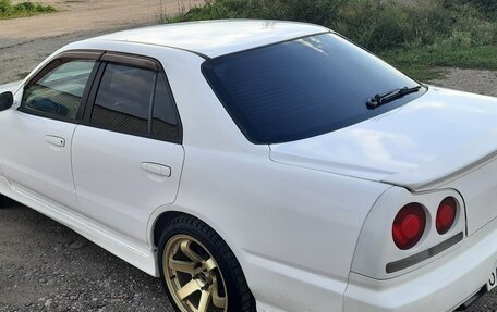 Nissan Skyline, 2000 год, 600 000 рублей, 4 фотография