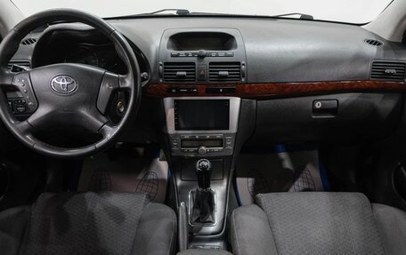 Toyota Avensis III рестайлинг, 2006 год, 749 000 рублей, 16 фотография