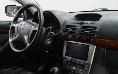 Toyota Avensis III рестайлинг, 2006 год, 749 000 рублей, 17 фотография