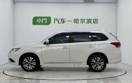 Mitsubishi Outlander, 2026 год, 3 887 473 рублей, 4 фотография
