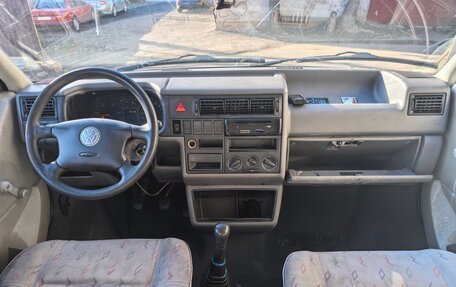 Volkswagen Transporter T4, 2003 год, 850 000 рублей, 5 фотография