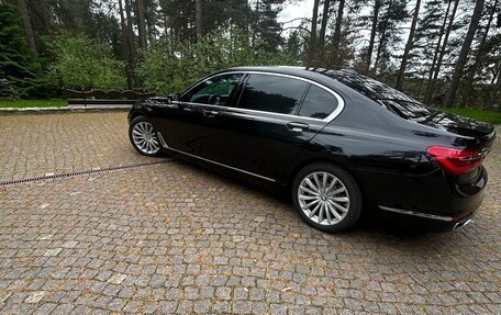 BMW 7 серия, 2017 год, 4 020 000 рублей, 8 фотография